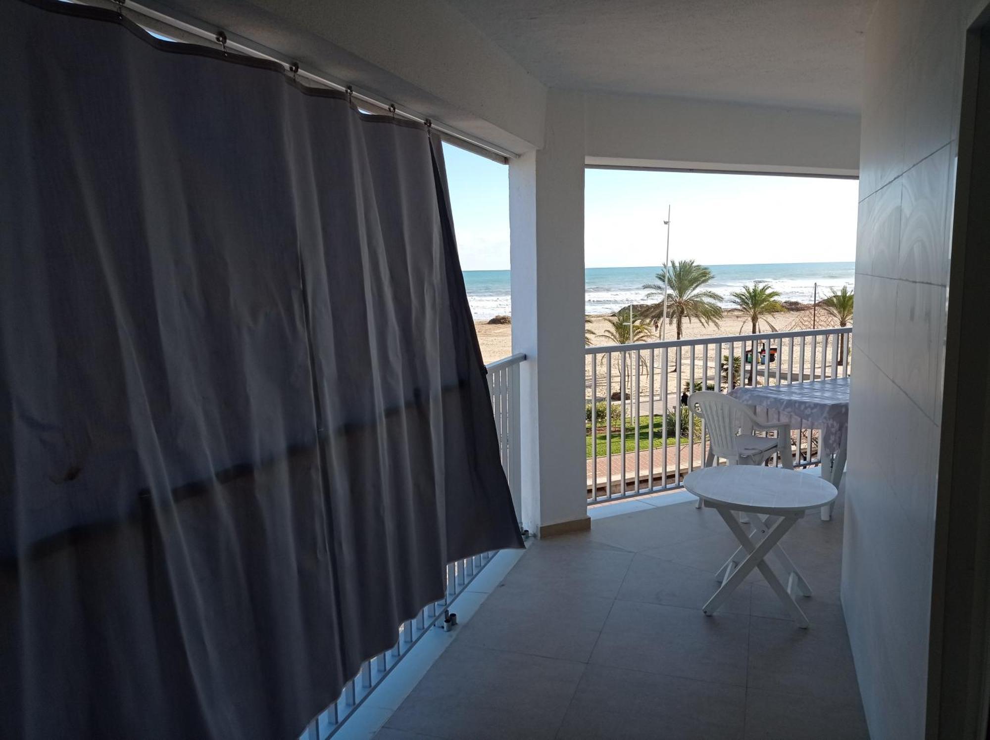 Apartamentos Bonaire 1ª Linea Wifi Solo Familias Serviplaya ガンディア 部屋 写真